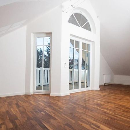 Phantastisches Haus Mit Pool Direkt In Muenchen Exterior photo