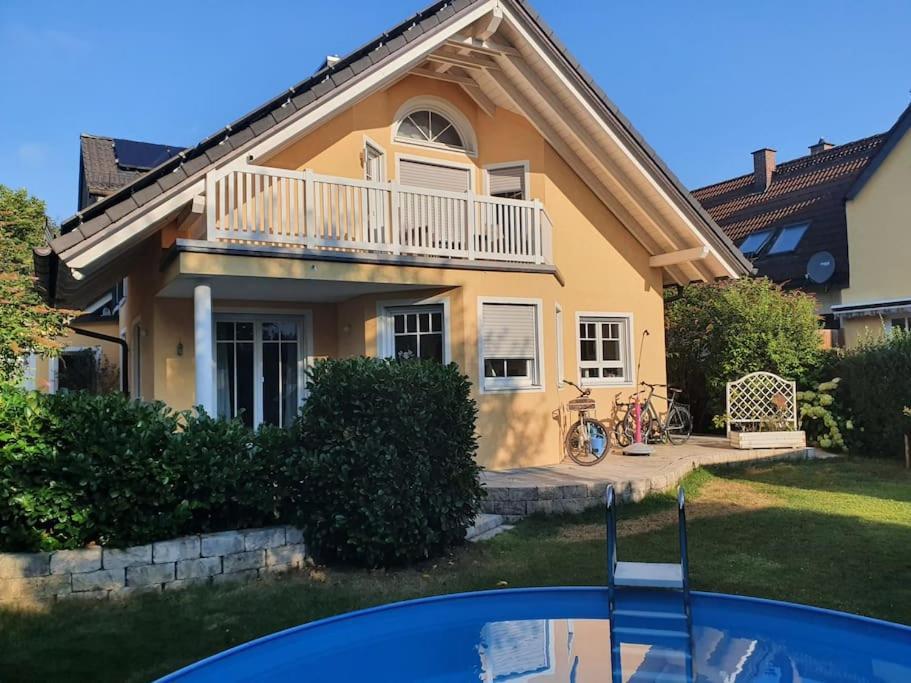 Phantastisches Haus Mit Pool Direkt In Muenchen Exterior photo